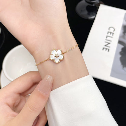 [Aurelle Style]LUCKY WHITE MOP PLUM BLOSSOM  BRACELET