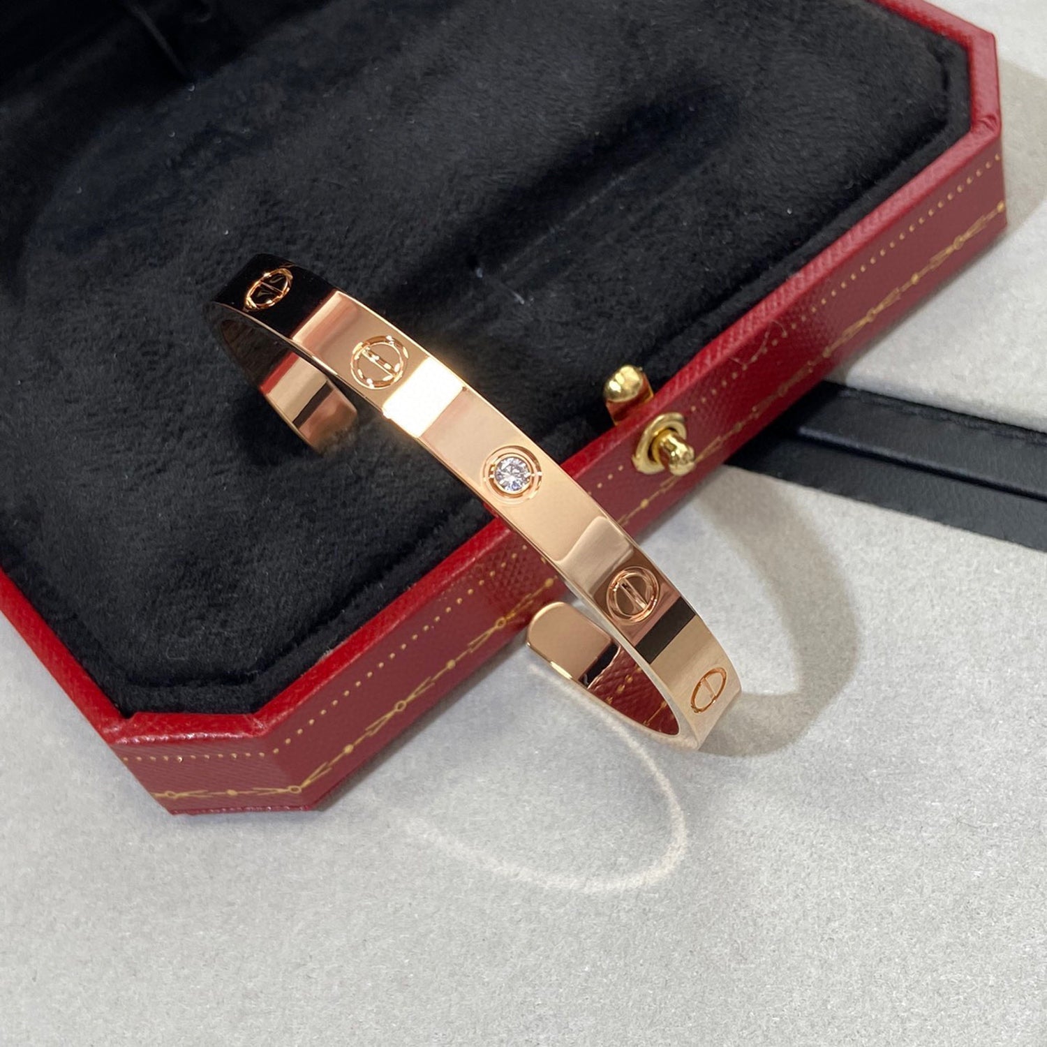 [TOP]LOVE BRACELET 6.1MM 1 DIAMOND OPEN CUFF