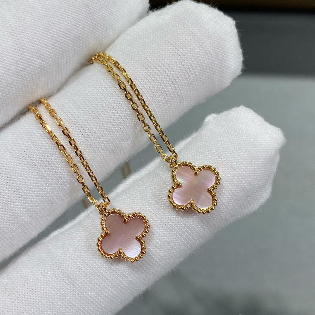 [Aurelle Style]CLOVER 9.5MM PINK MOTHER OF PEARL SINGLE FLOWER NECKLACE
