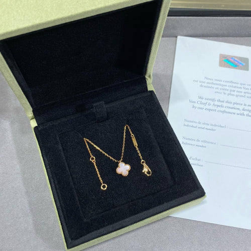 [Aurelle Style]CLOVER 9.5MM PINK MOTHER OF PEARL SINGLE FLOWER NECKLACE