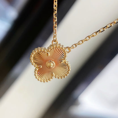 [Aurelle Style]CLOVER 15MM LASER NECKLACE