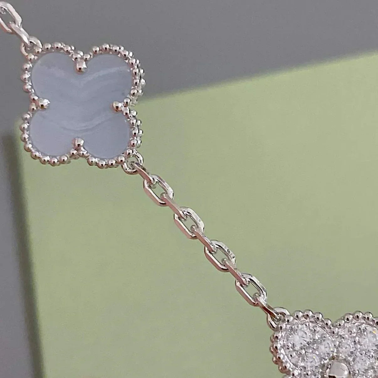 [Aurelle Style] CLOVER 5 MOTIF PURPLE CHALCEDONY BRACELET COLLECTION