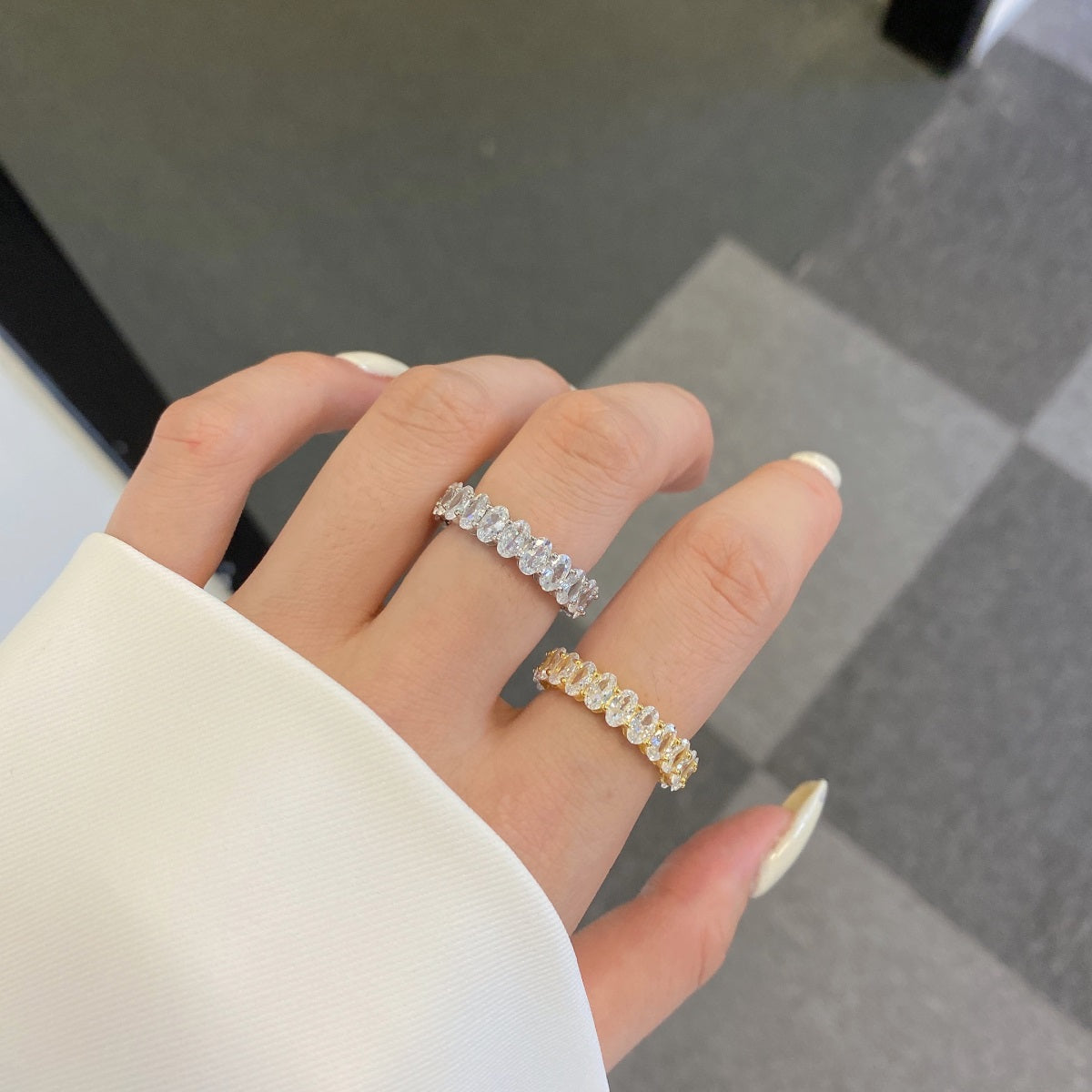 [Aurelle Style]Ornate Oval Cut Tennis Ring