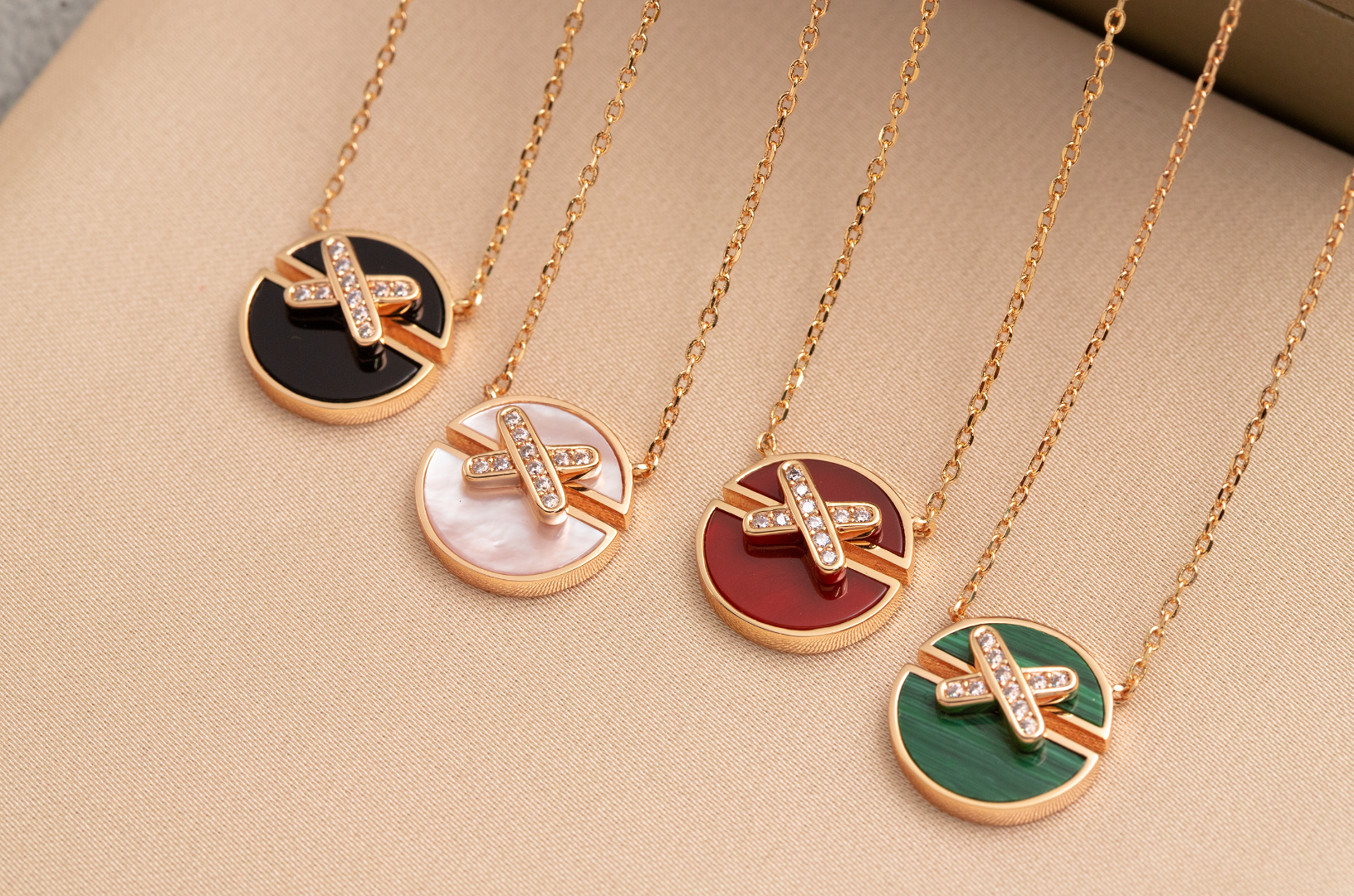 [Aurelle Style]JEUX DE PINK GOLD DIAMOND NECKLACE