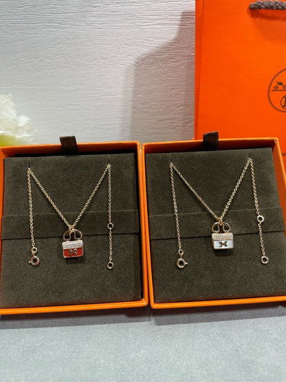 [Aurelle Style]H CIRCE MOISSANITE PENDANT NECKLACE GOLD