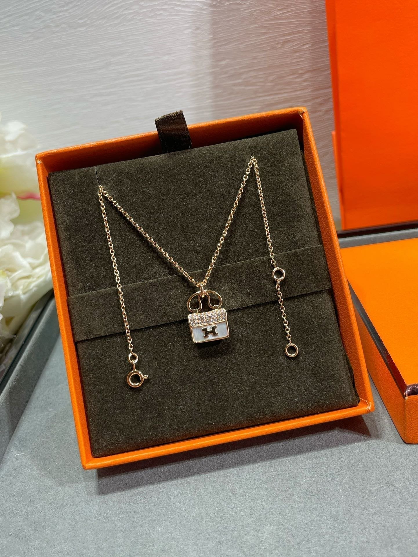 [Aurelle Style]H CIRCE MOISSANITE PENDANT NECKLACE GOLD