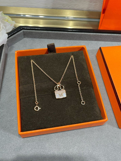 [Aurelle Style]H CIRCE MOISSANITE PENDANT NECKLACE GOLD