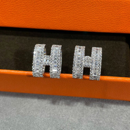 [Aurelle Style]H STUD EARRINGS WITH SILVER DIAMONDS