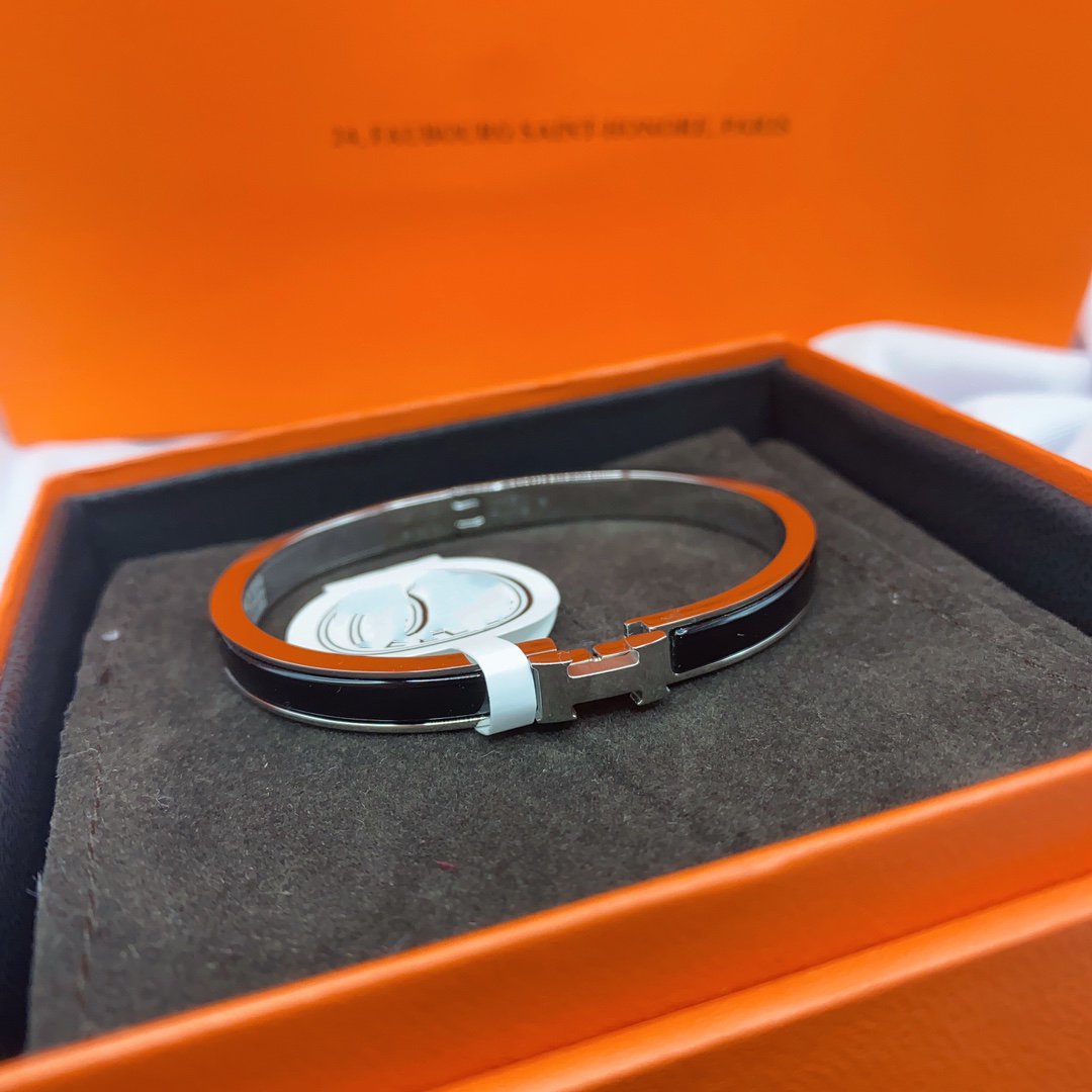 [Aurelle Style]CLASSIC HM CLIC BLACK 8MM ENAMEL BRACELET