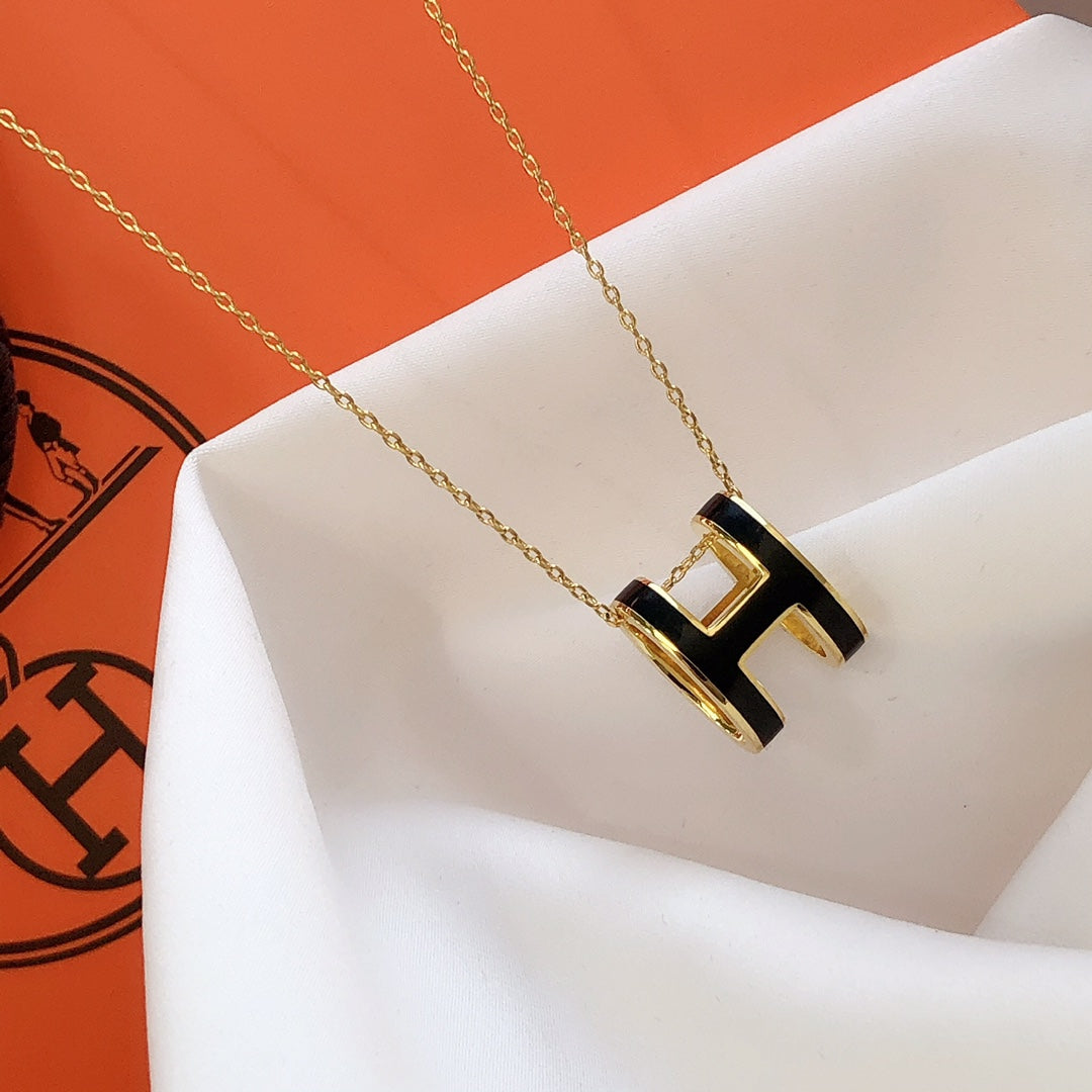 [Aurelle Style]HM CLIC BLACK ENAMEL GOLD NECKLACE