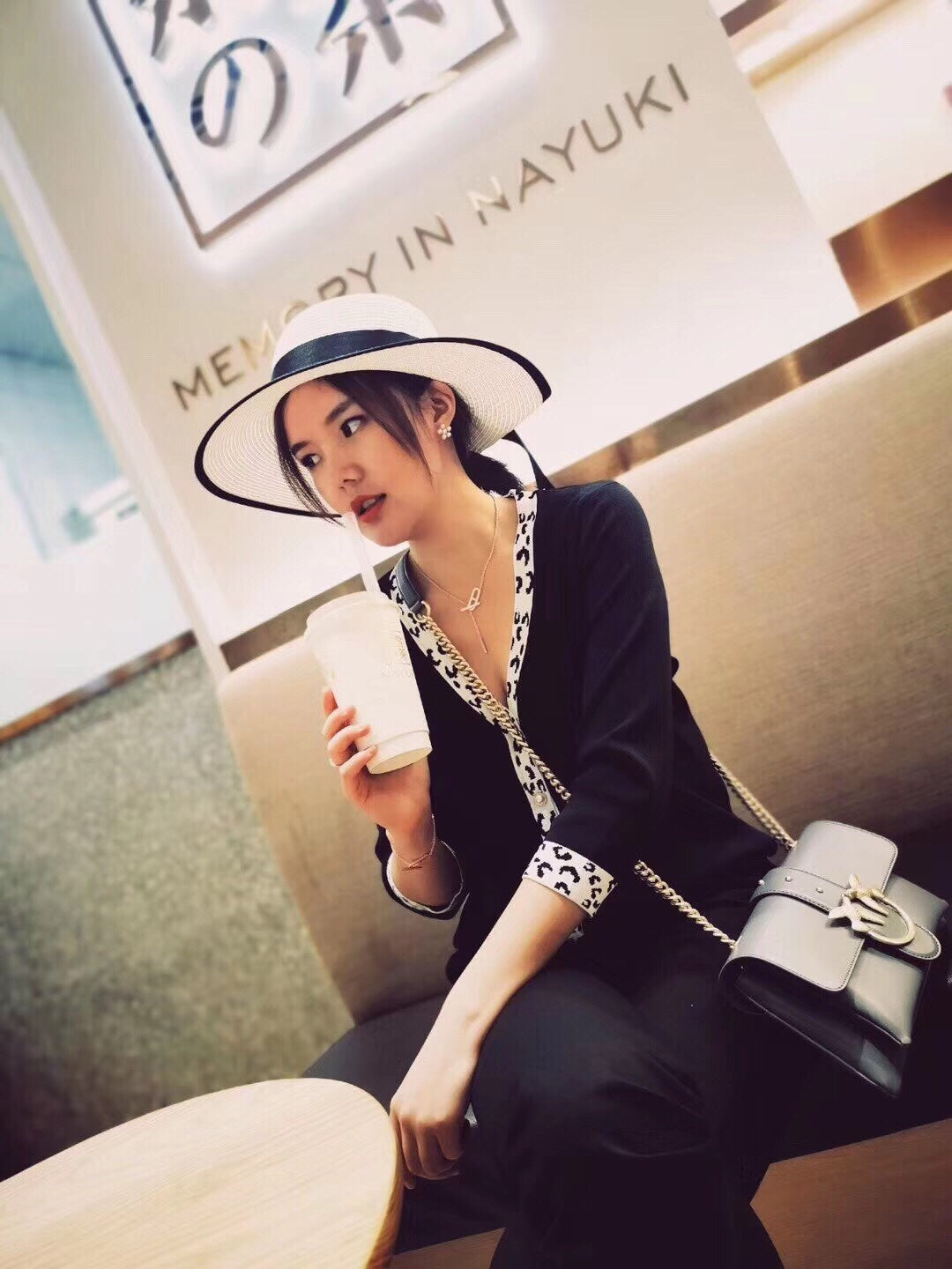 [Aurelle Style]HM FIRE PIG NOSE NECKLACE TRENDY STREET