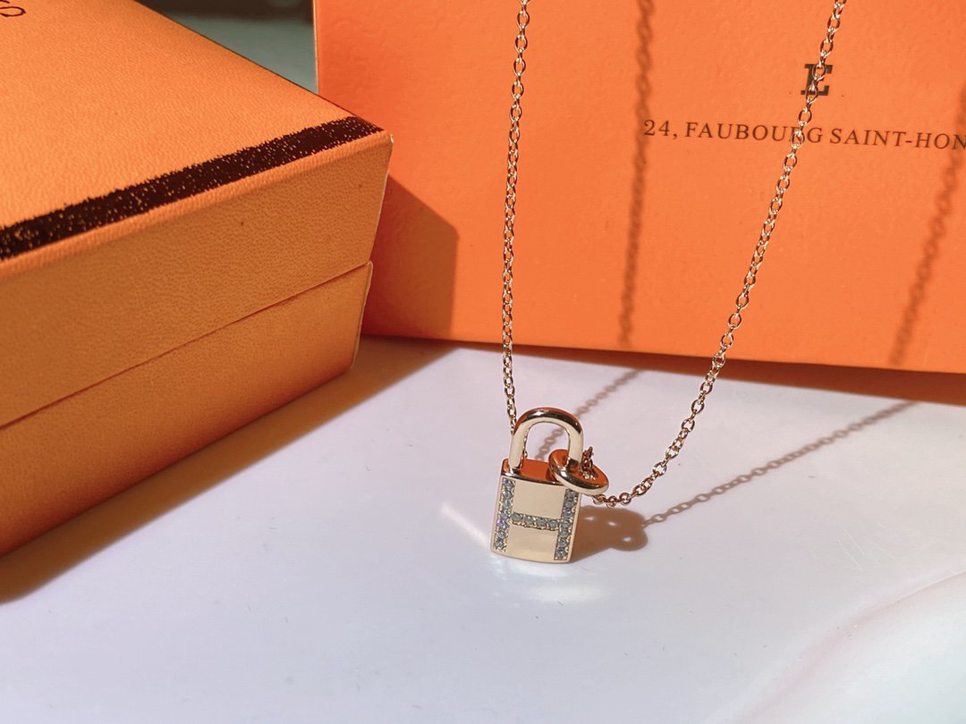 [Aurelle Style]HM ADVANCED NICHE LOCK HEAD NECKLACE DIAMONDS