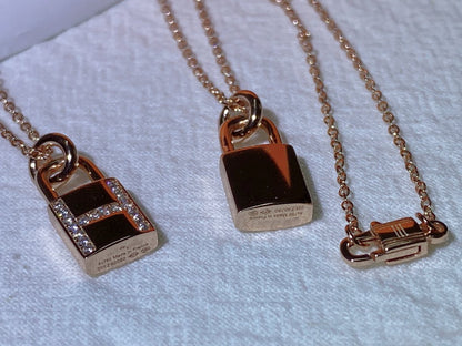 [Aurelle Style]HM ADVANCED NICHE LOCK HEAD NECKLACE DIAMONDS