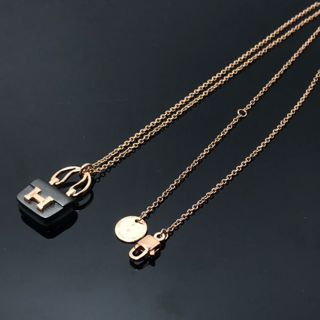 [Aurelle Style]WOMEN'S HM AMULETTES CONSTANCE PENDANT NECKLACE