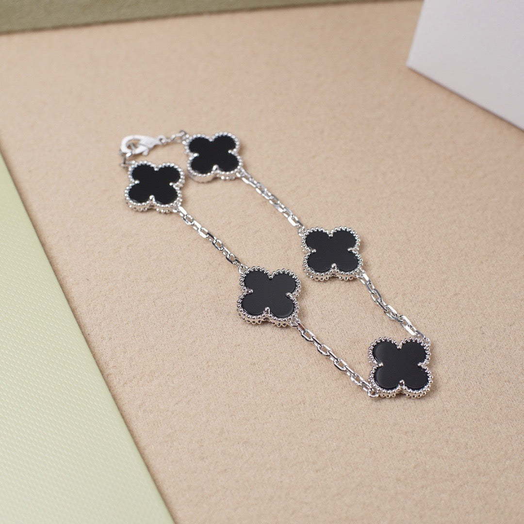 [Aurelle Style] CLOVER 5 MOTIF ONYXS BRACELET COLLECTION