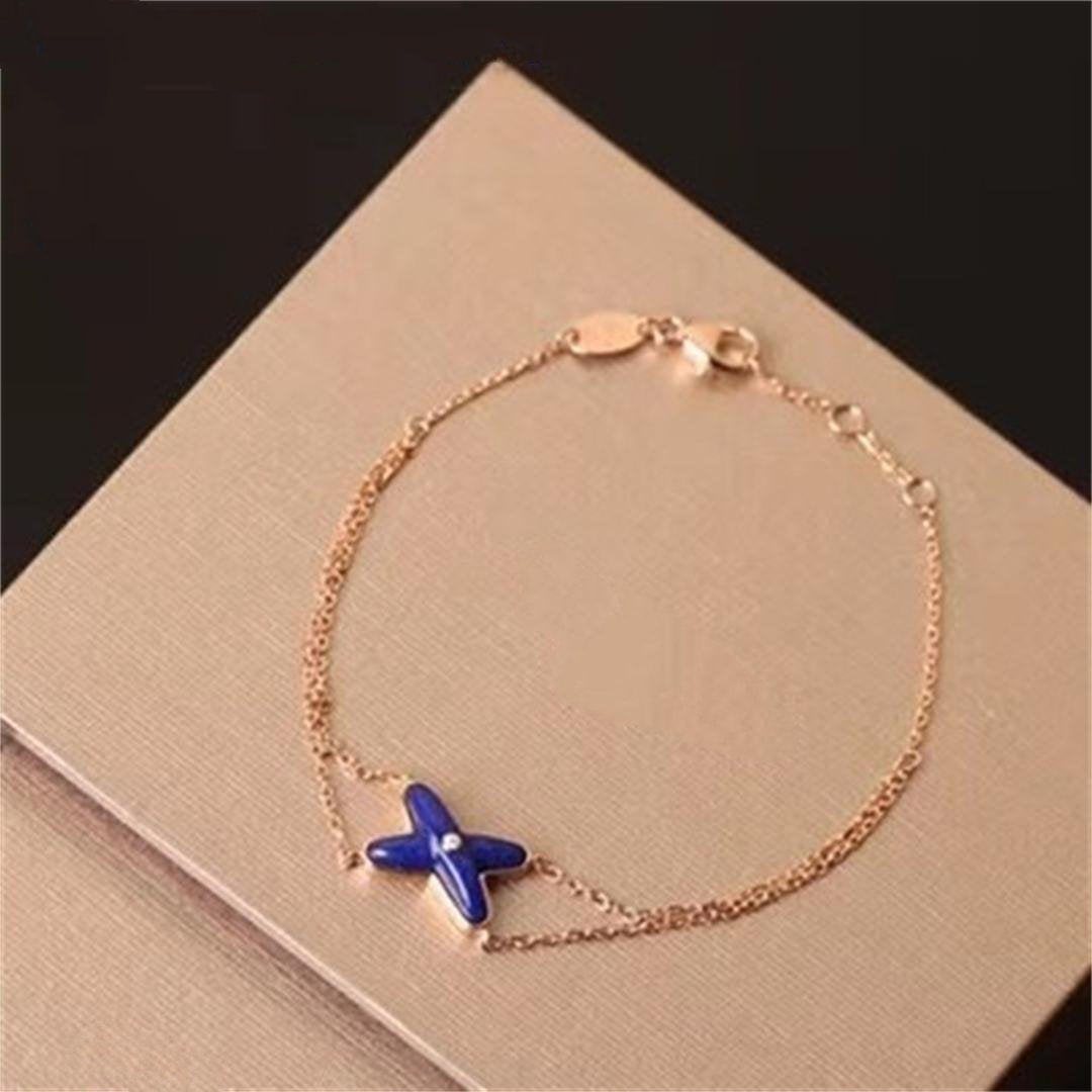 [Aurelle Style]Hollow Design Four-Leaf Clover Flower Shape Bracelet