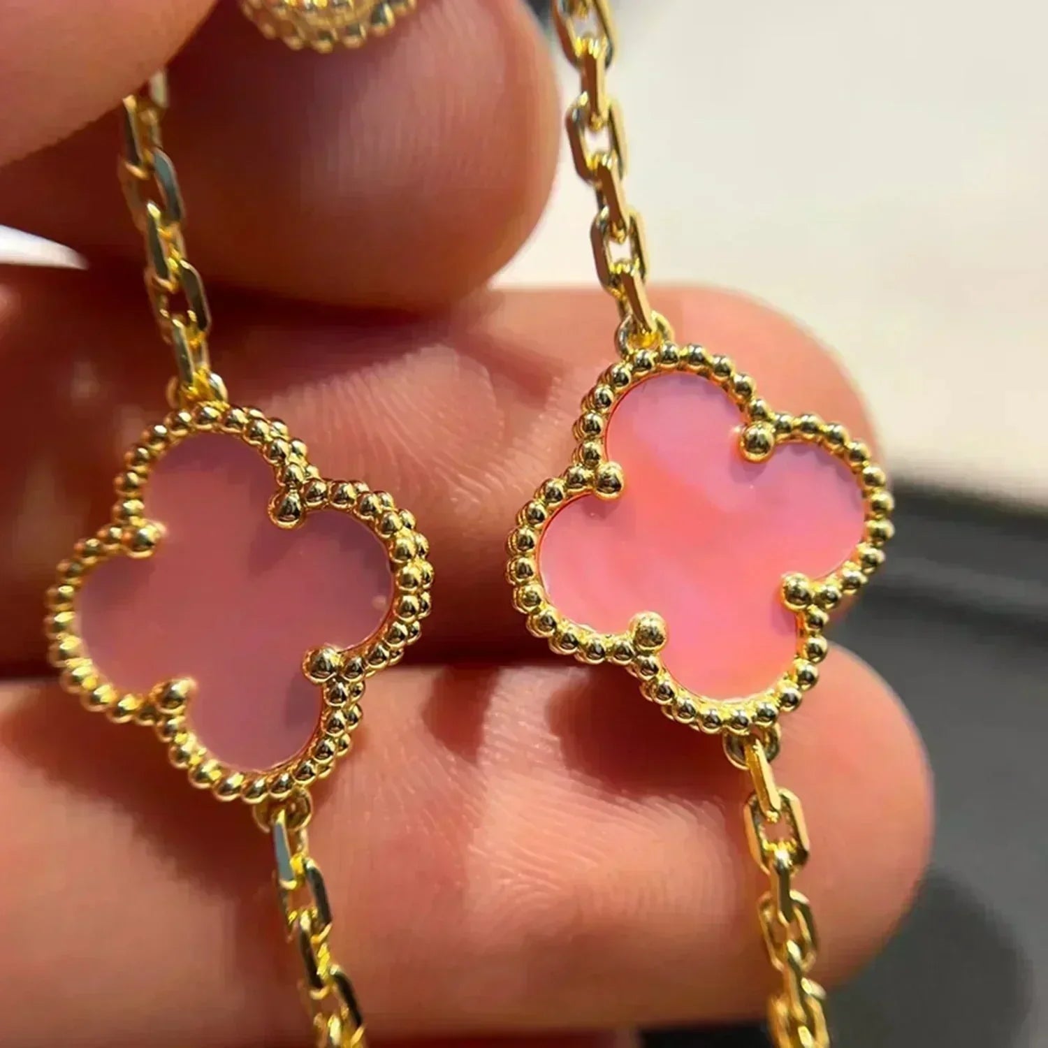 [Aurelle Style] CLOVER 5 MOTIFS  PINK MOP BRACELET COLLECTION