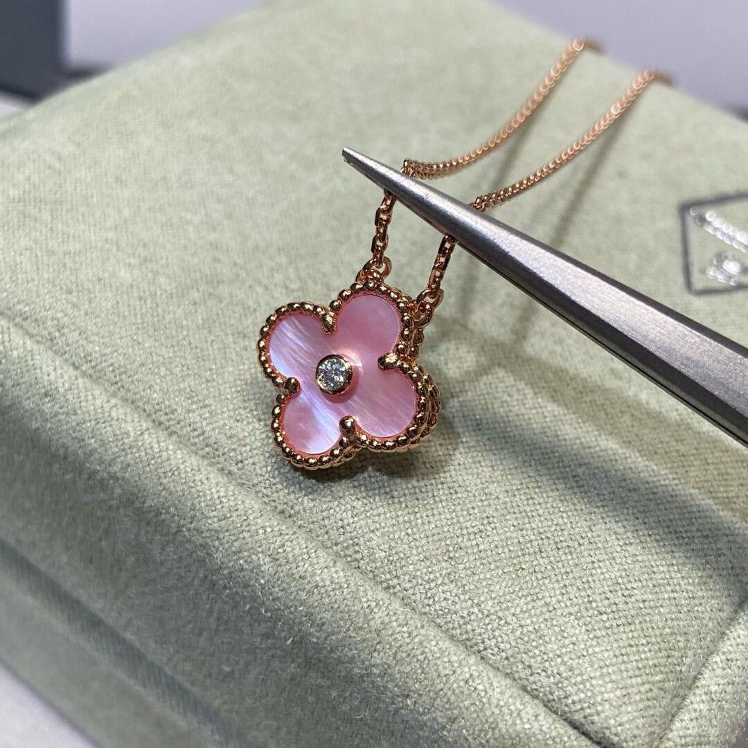 [Aurelle Style]CLOVER 15MM DIAMOND PINK MOP NECKLACE