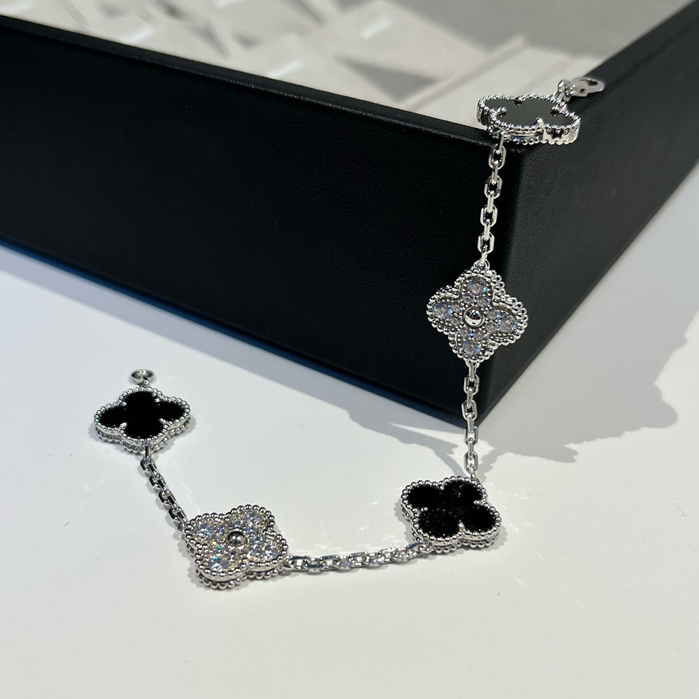 [Aurelle Style] CLOVER 5 MOTIF ONYXS BRACELET COLLECTION