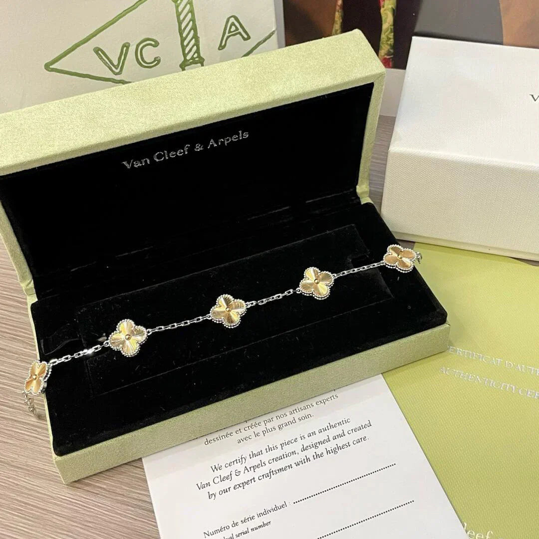 [Aurelle Style] CLOVER 5 MOTIF LASER BRACELET COLLECTION