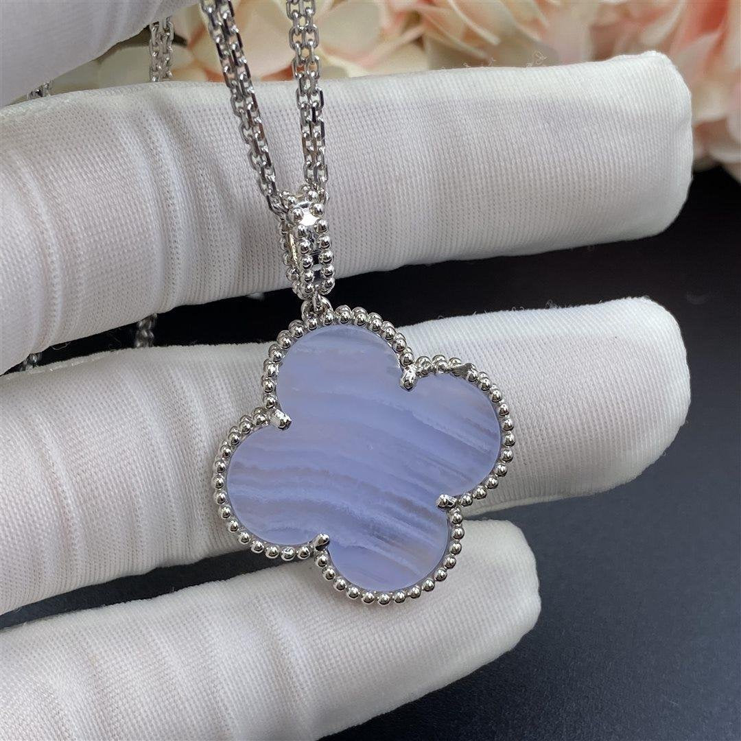[Aurelle Style]CLOVER SILVER CHALCEDONY BIG CLOVER NECKLACE