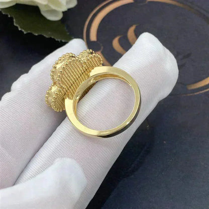 [Aurelle Style]CLOVER WHITE MOP RING