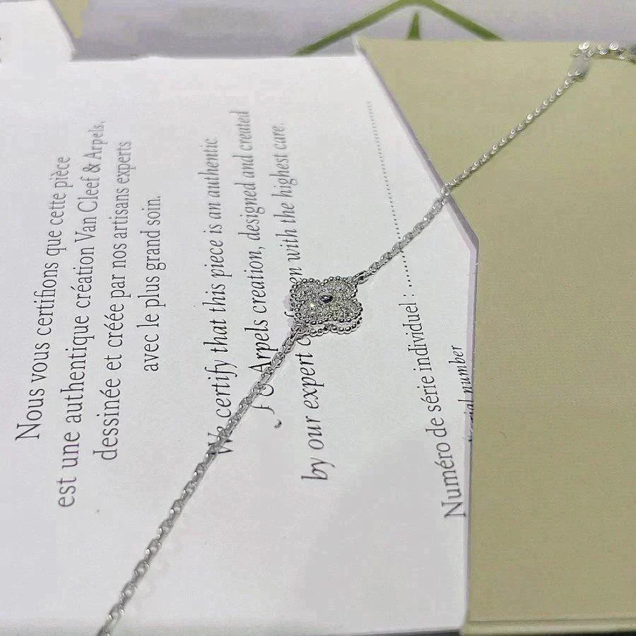 [Aurelle Style]CLOVER  SINGLE FLOWER BRACELET SILVER