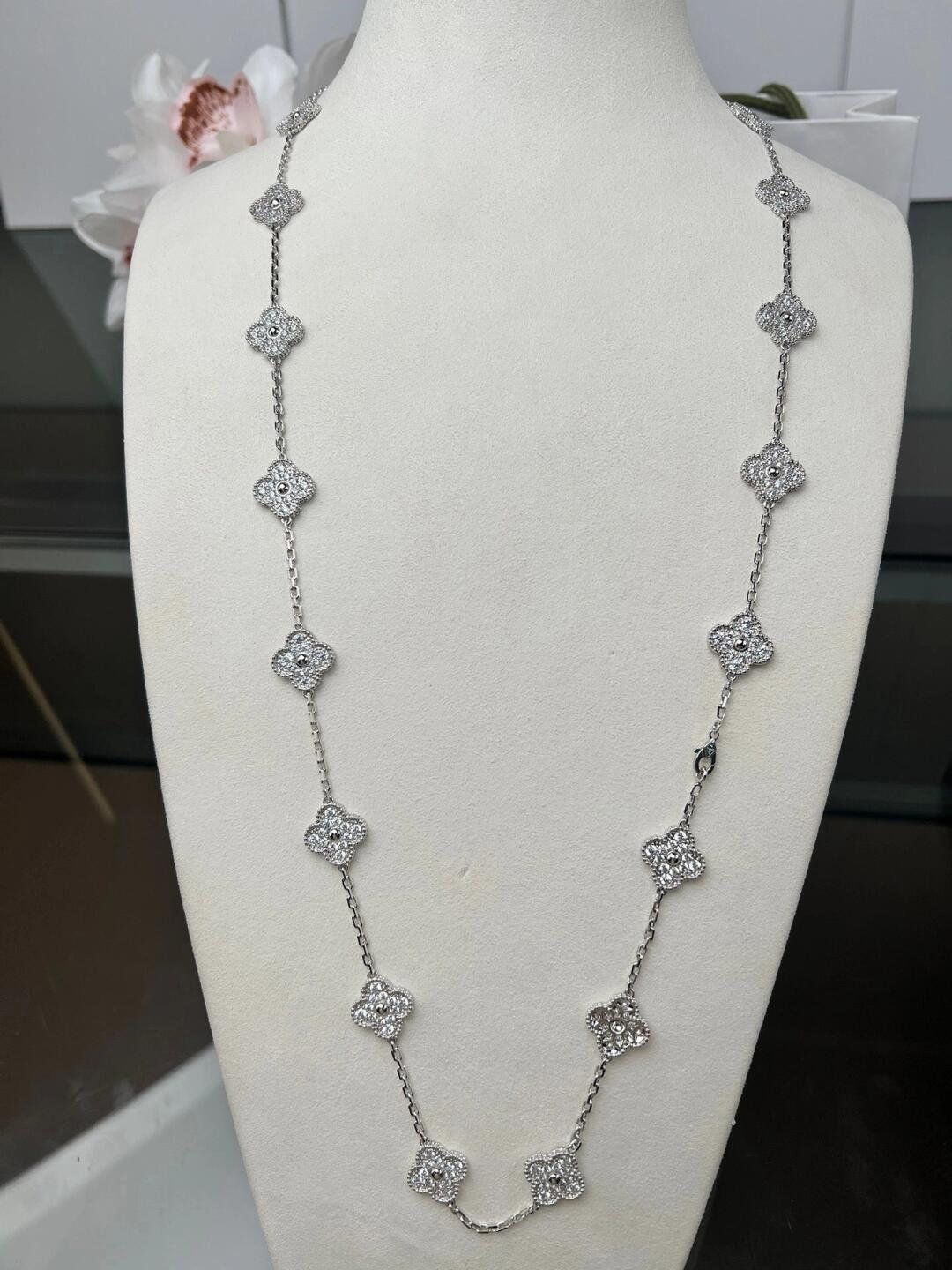 [Aurelle Style]CLOVER 20 MOTIFS DIAMOND SILVER