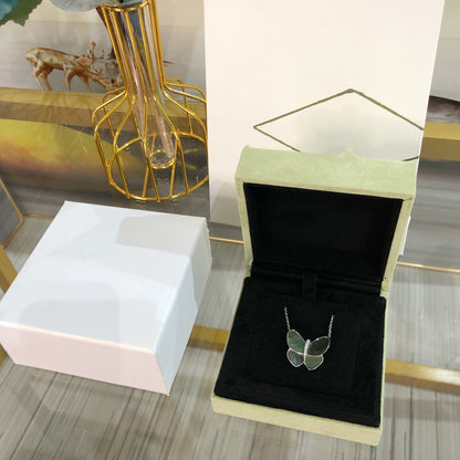 [Aurelle Style]LARGE BUTTERFLY SILVER PENDANT DIAMOND NECKLACE