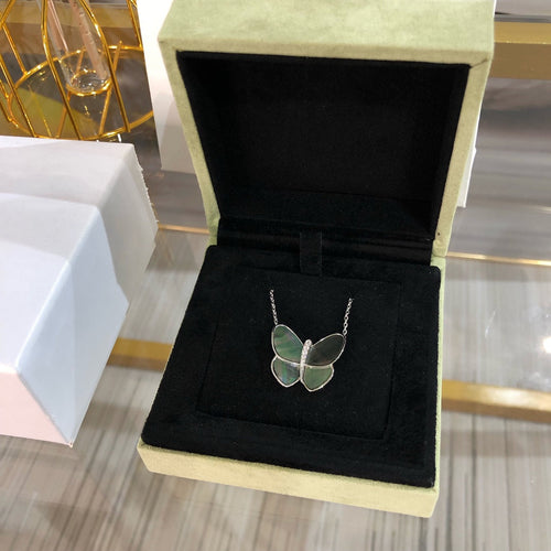 [Aurelle Style]LARGE BUTTERFLY SILVER PENDANT DIAMOND NECKLACE