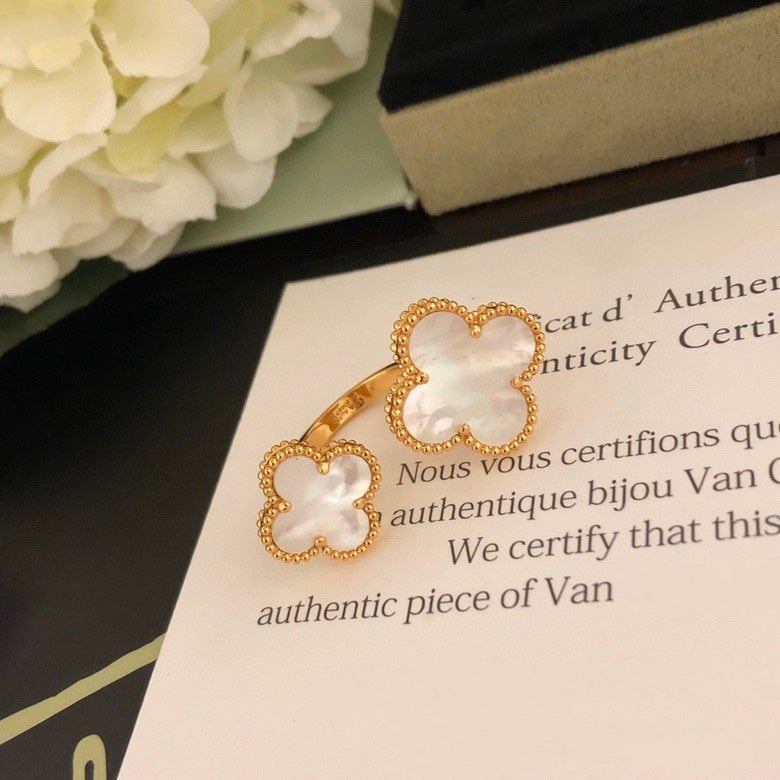 [Aurelle Style]CLOVER BETWEEN THE FINGER RING