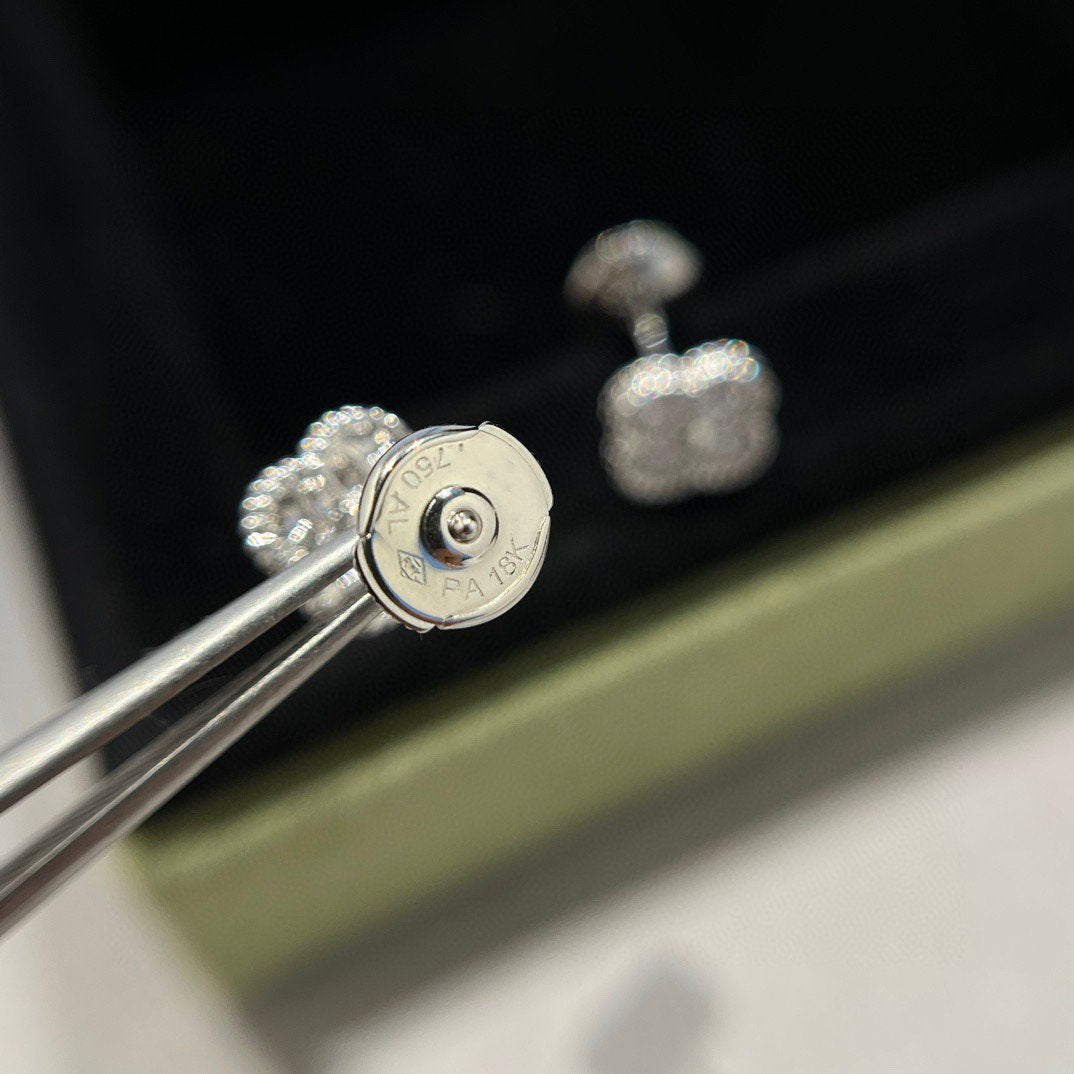 [Aurelle Style]CLOVER MINI DIAMOND STUD EARRINGS