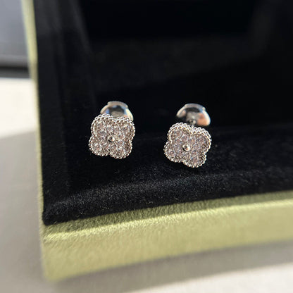 [Aurelle Style]CLOVER MINI DIAMOND STUD EARRINGS